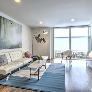 Holiday home Modern With Rooftop, Seattle