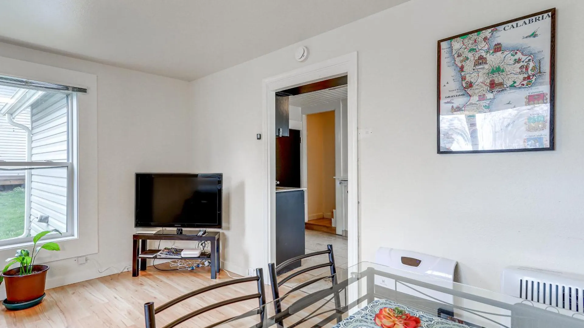 Holiday home 1 Mi To Light Rail Cozy And Convenient Seattle Home